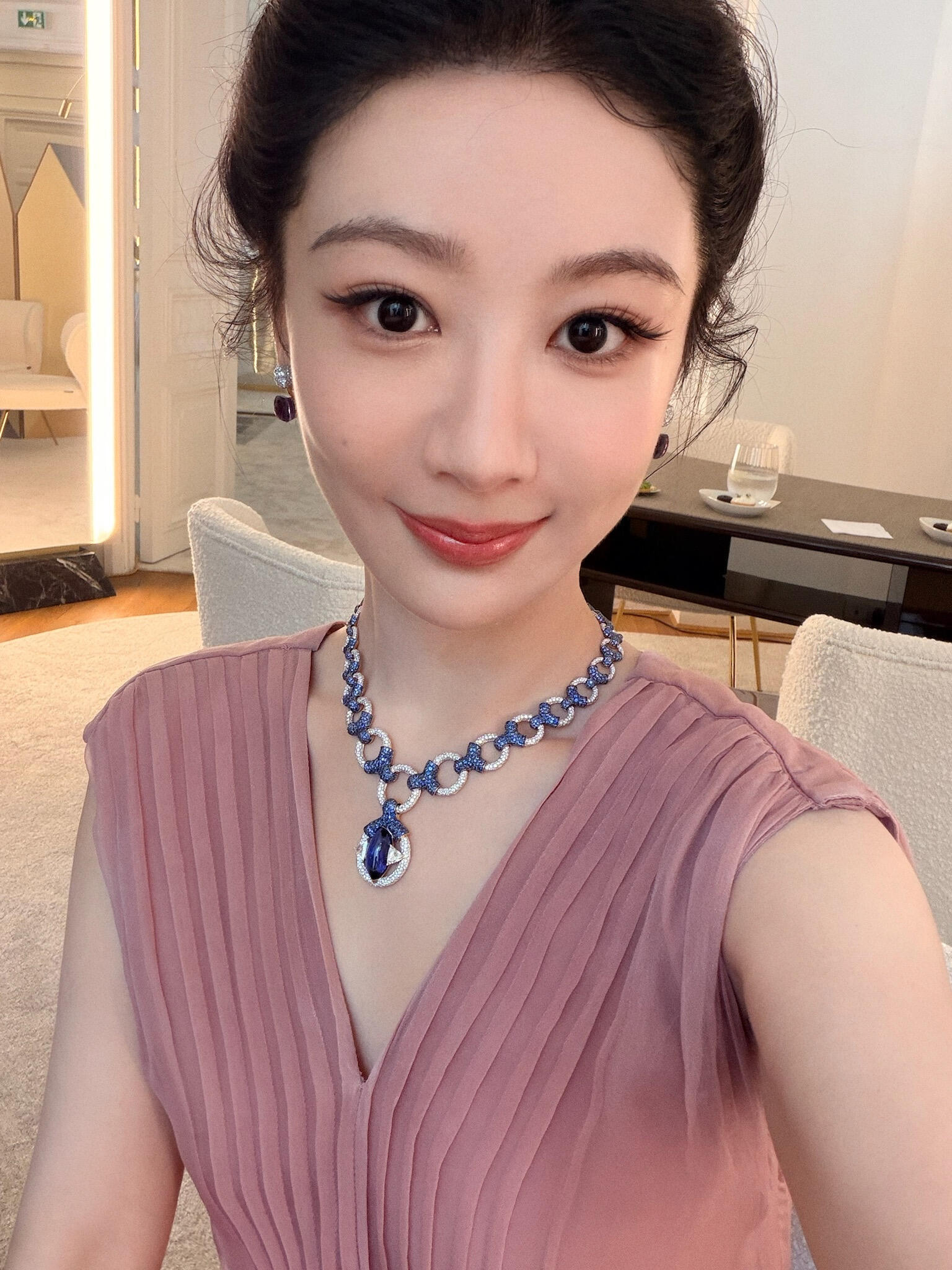 杨紫 yz杨紫董竹君yz杨紫玉兰花开君再来追星路途漫漫,热爱心动不止.【杨紫 家