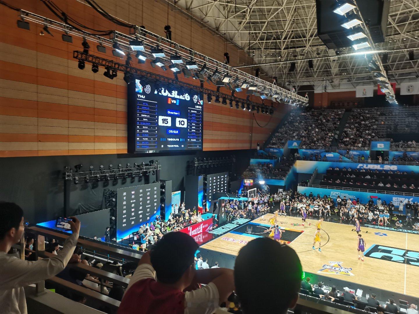 aubl2026 清华大学VS悉尼大学第一节比赛开始，目前比分15；10，