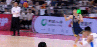 广东主场惨被北京绝杀，总结几个不争的事实！
1、崔永熙就是广东未来10年的旗帜，