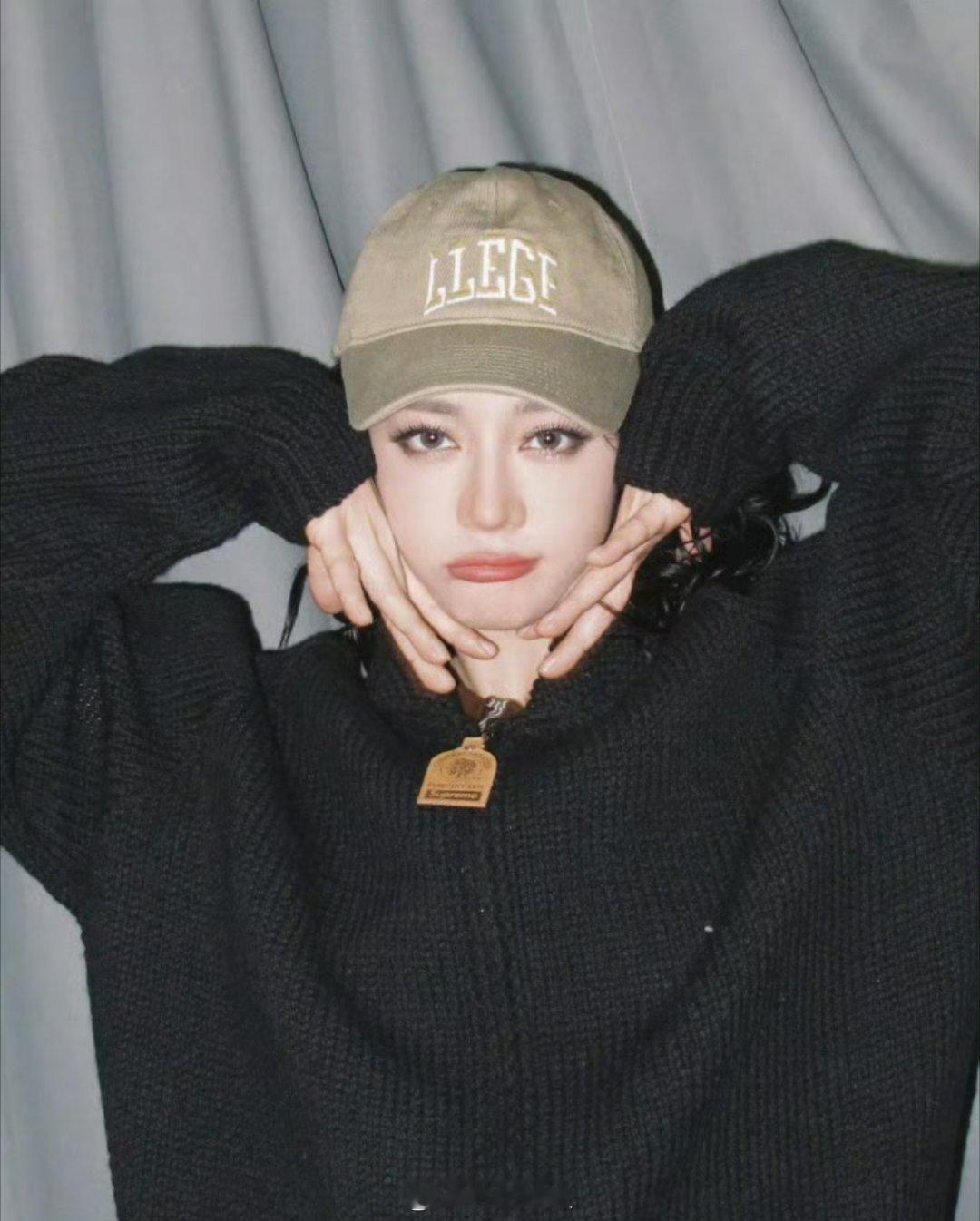 迪丽热巴今日份营业咯 感觉也不是很胖呀 
