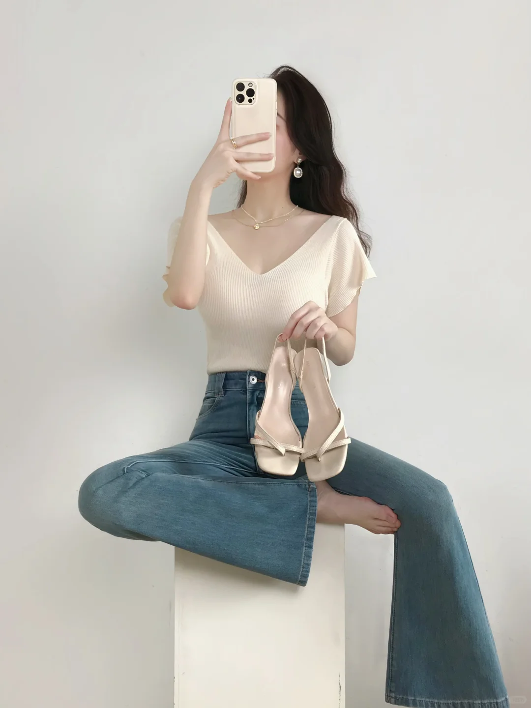 轻法式通勤|好绝！显腿长的小个子微喇牛仔裤