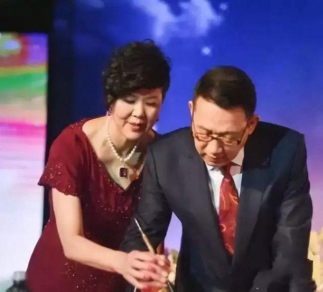 郎平：世界人民爱戴的杰出排球巨星！影响世界排坛发展的功勋教练！为中国排球事业做出