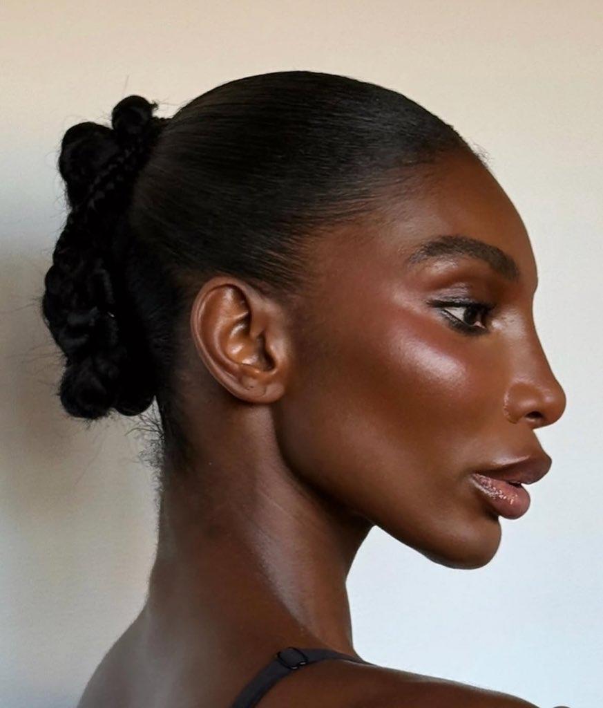 她的骨相太美了！