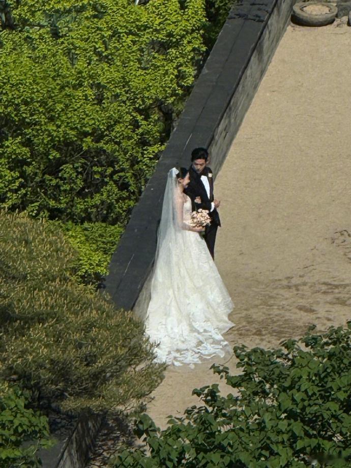 玉泽演婚礼现场照玉泽演婚礼现场图 哇！ 