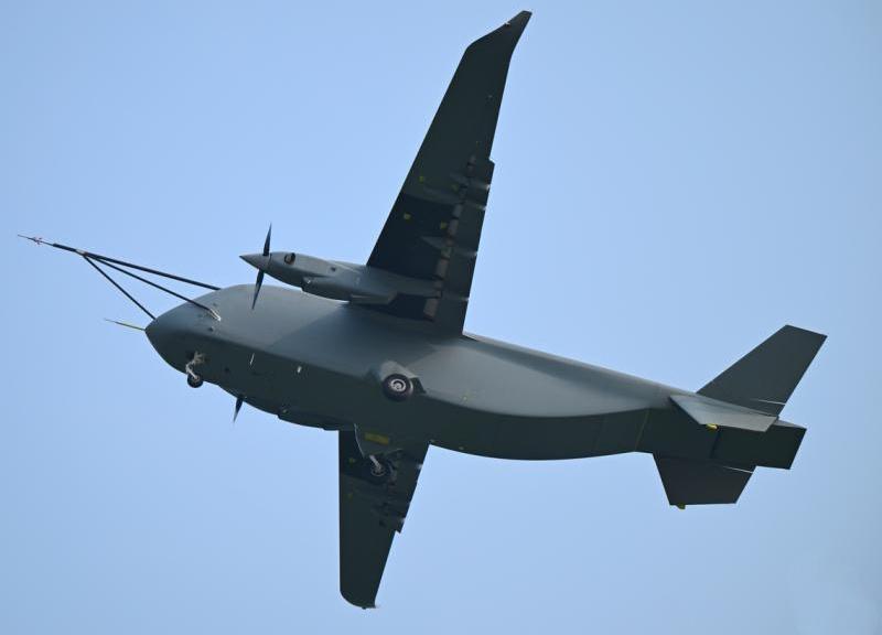 全球最大无人运输机长鹰-8首飞，可载反舰导弹，有成为我军反航母新利器潜力

综合