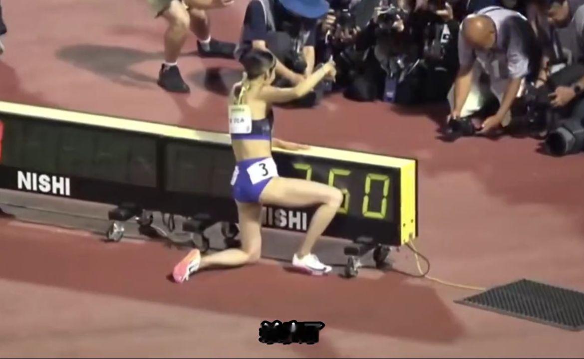 陪跑变神仙绞肉机！中岛瞳名古屋百米栏杀疯