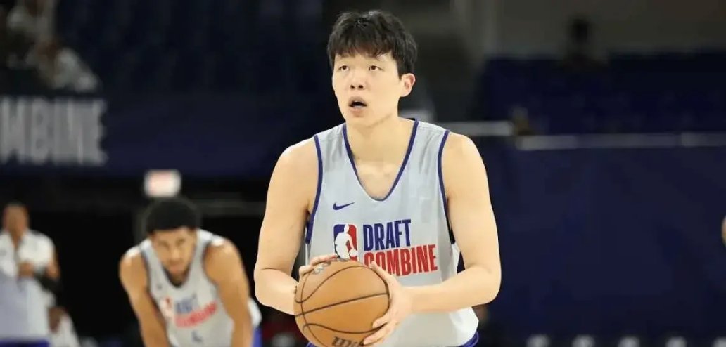 科尔：我不想下赛季一开始就让格林担任我们的首发中锋。nba选秀大会 ​​​