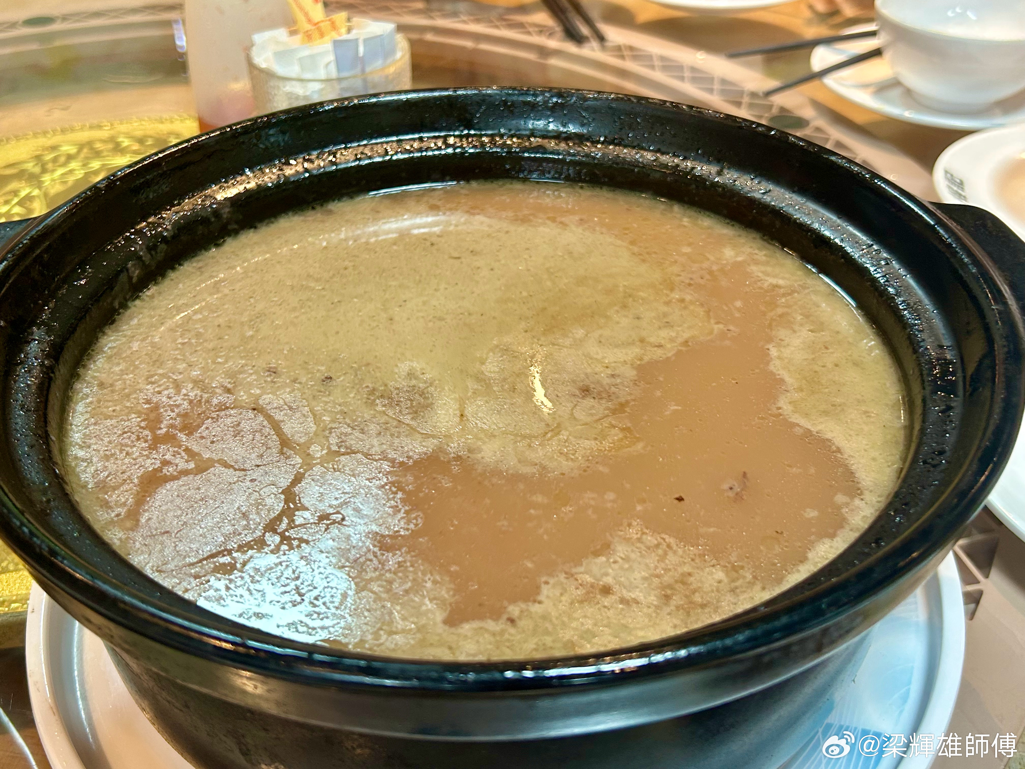 惺惺同學仔的生日聚會，又來到了油麻地榕記陳皮燒鵝餐廳。今晚的美食交由大廚漮哥為我
