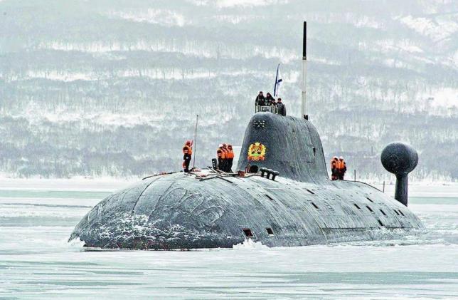 大西洋上，美俄冲突一触即发，就看谁先开枪！
当地时间1月6日，多家美媒报道称，俄