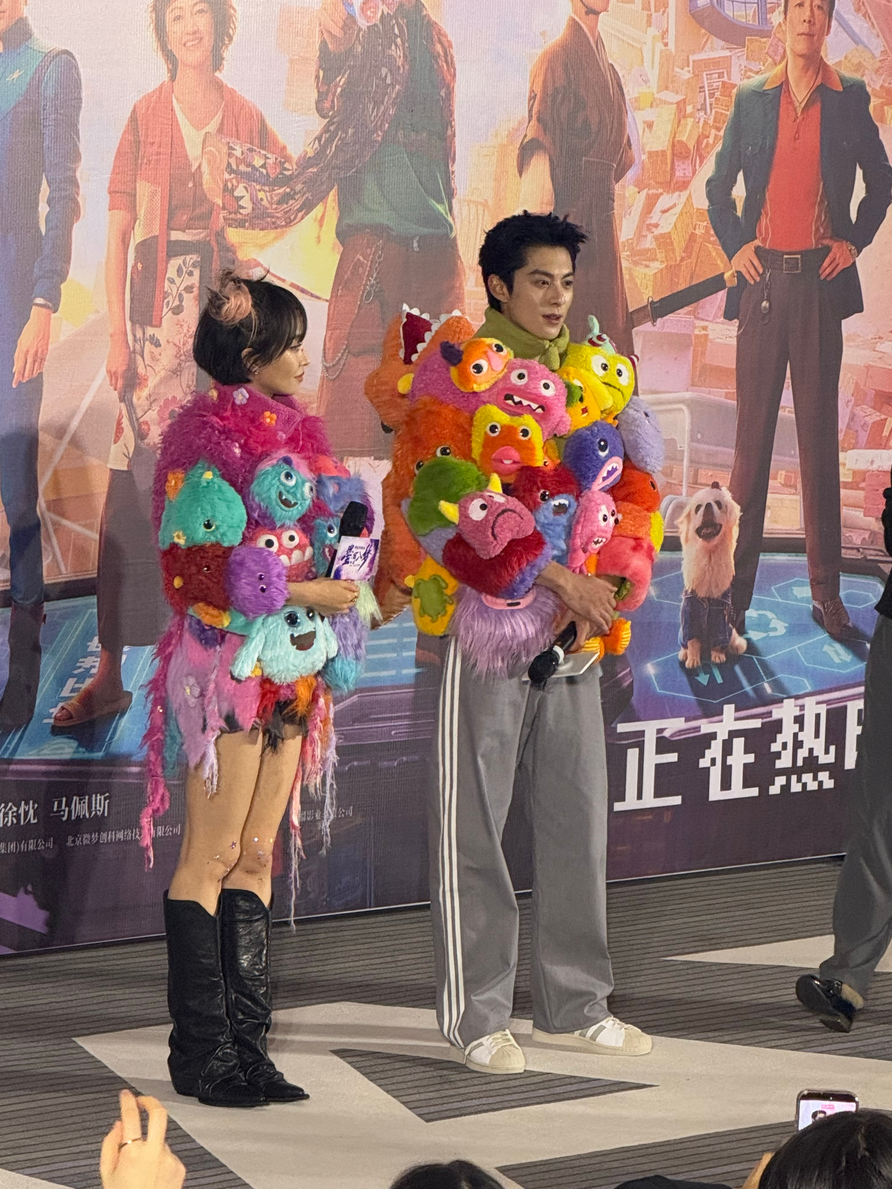 星河入梦路演王鹤棣宋茜好萌啊 