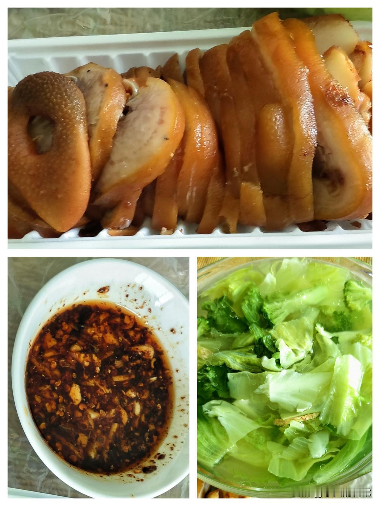 今天南京的风有点大，太阳伞都有点撑不住了。

我们俩坐公交车去鼓楼广场附近办点事