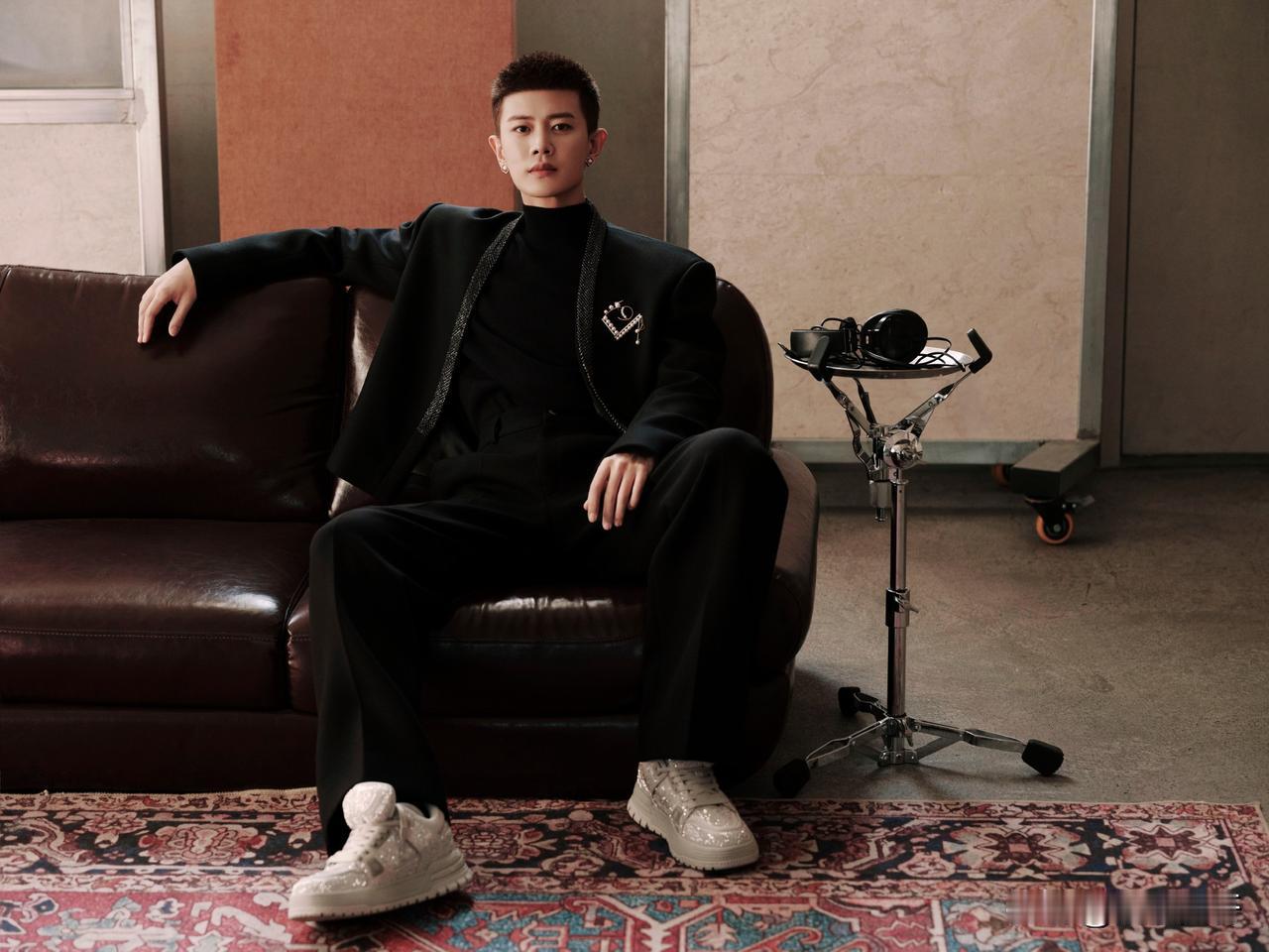 昨天是我们北方小年，
今天是南方小年，
今天对于我们北方来说是打扫卫生的一天，擦