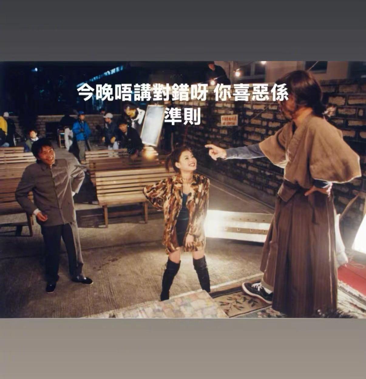 1999年，18岁的她被星爷选中，凭《喜剧之王》柳飘飘一炮而红；他是伯乐，她是千