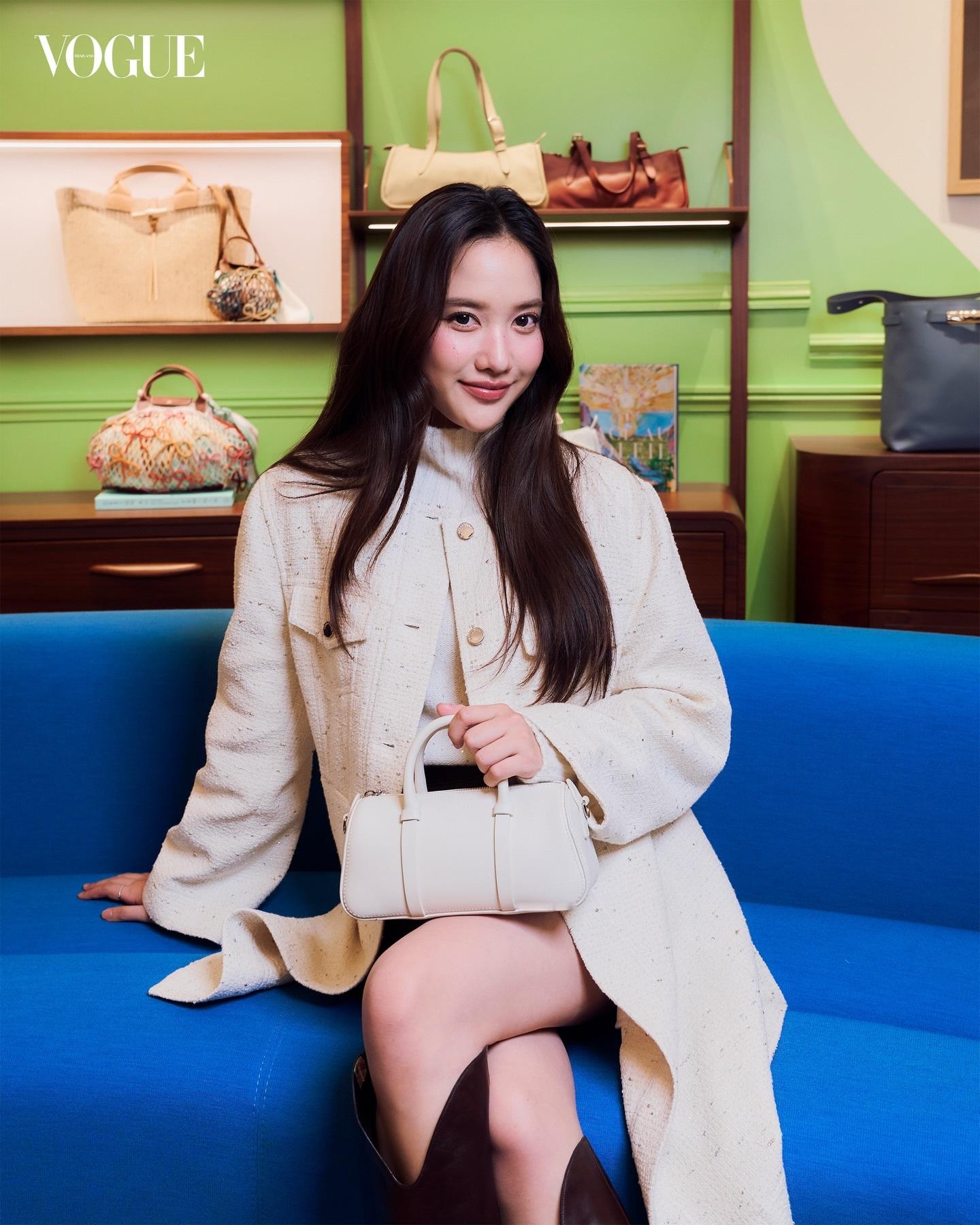 Freen今日出席珑骧LONGCHAMP 2026春夏系列预览活动，身着花呢外套