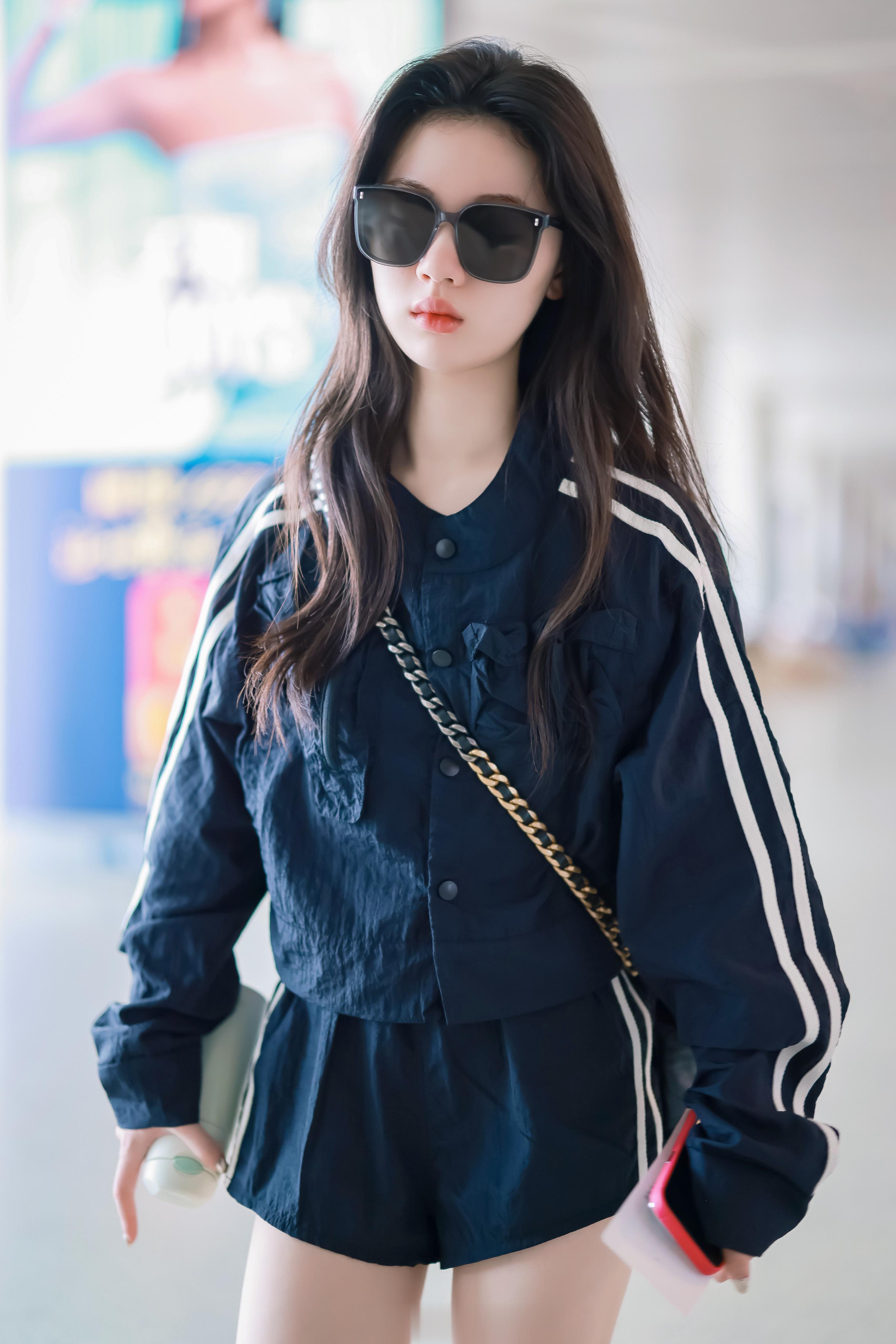#单依纯[超话]# 上海✈️北京 ​​​