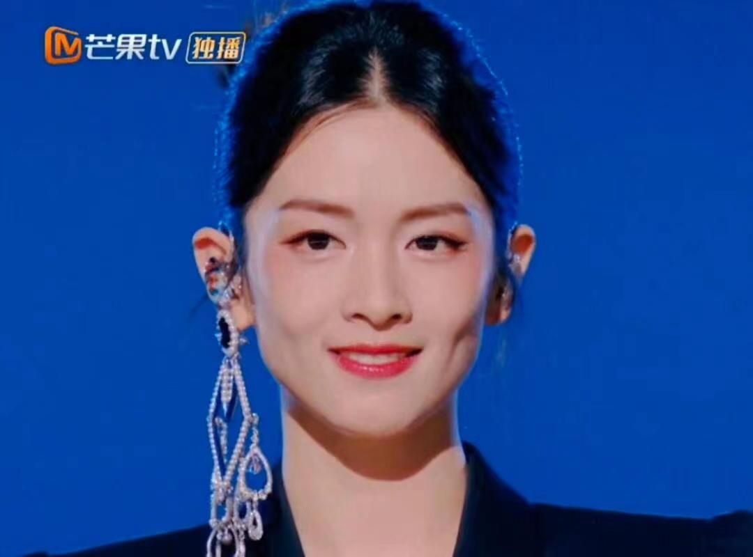 浪姐2024真六边形战士来了，这可是如懿传里的舒妃啊 ​​​