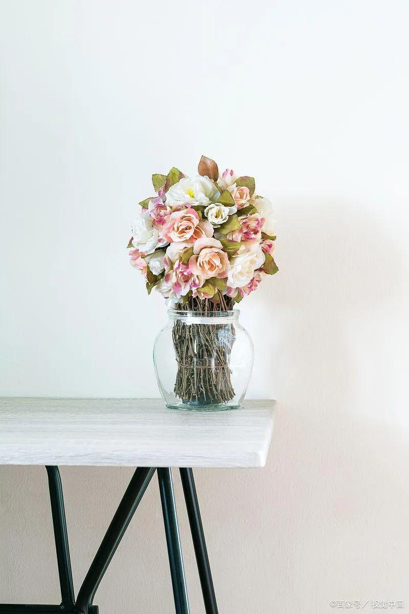 我这个人啊，一辈子最大的缺点就是口无遮拦，想说啥就说啥。
我不喜欢拐弯抹角，不喜