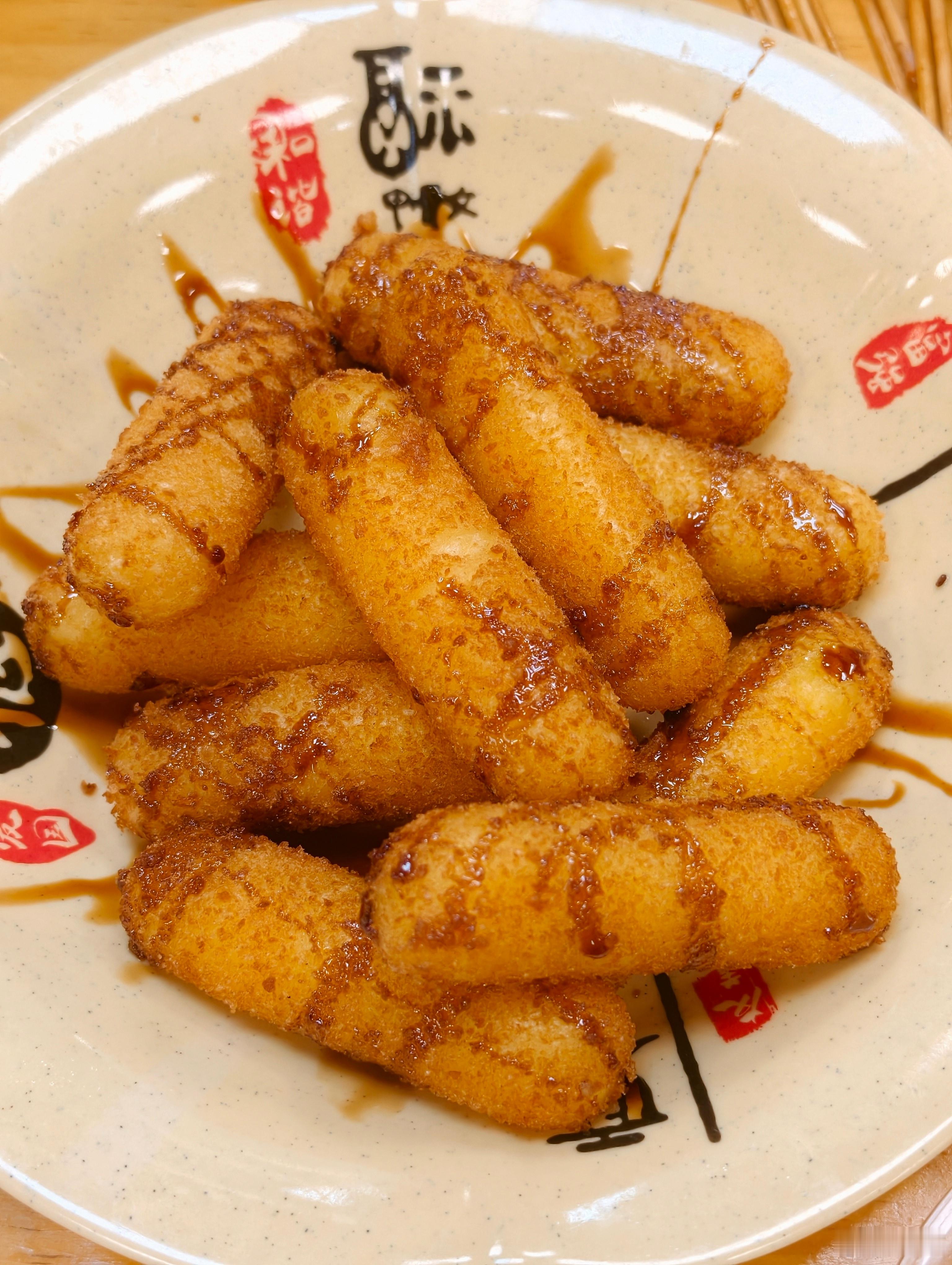 昨晚吃的岳阳烧烤：纸厂烧烤总店，总体还不错，就是小龙虾尾有点中规中矩。感觉岳阳的