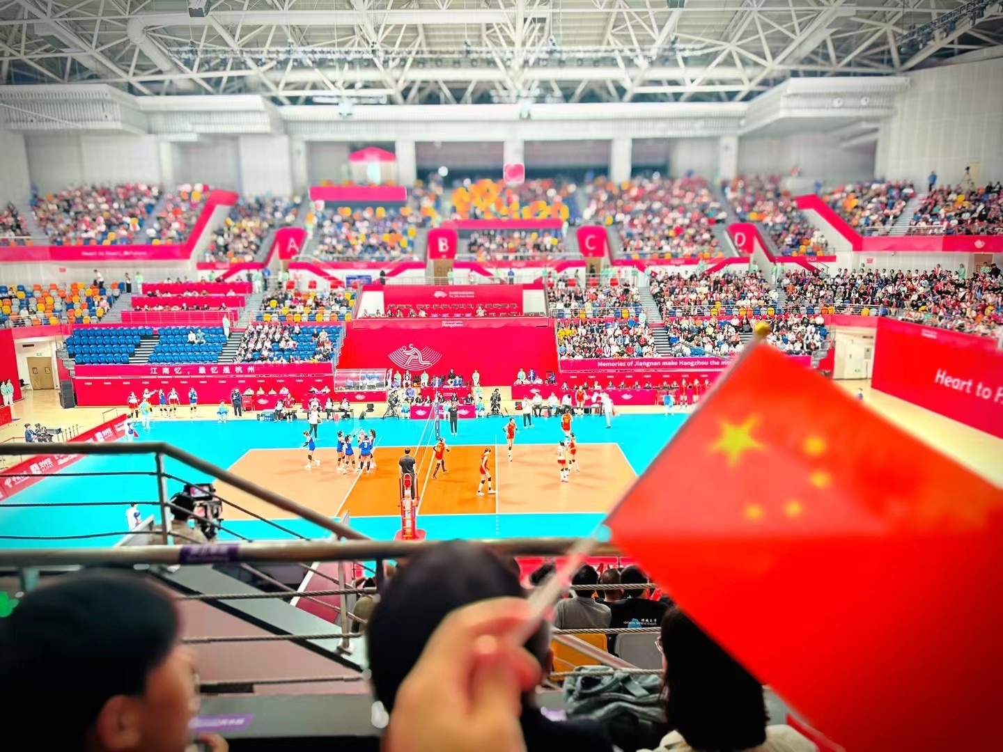 #中国女排3比0泰国女排#第二局逆转打的最漂亮！继续努力，干掉小日本完美收官。 