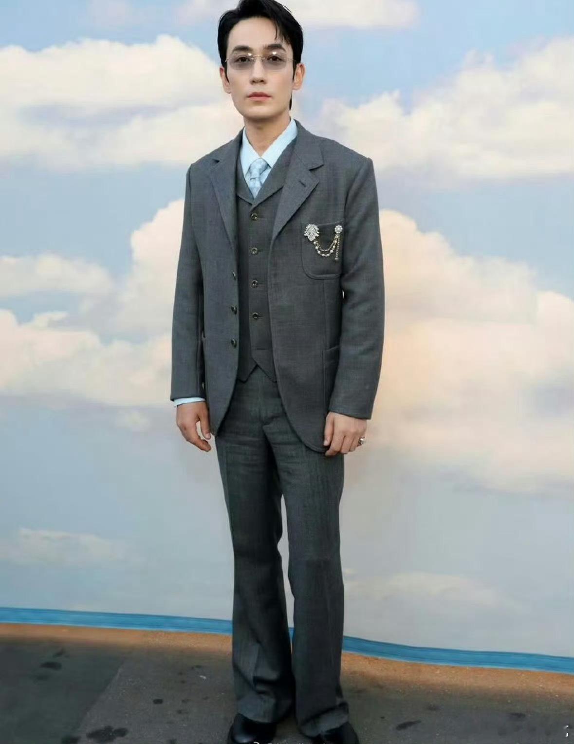 明星精气神充足才能感觉到星光 ​​​