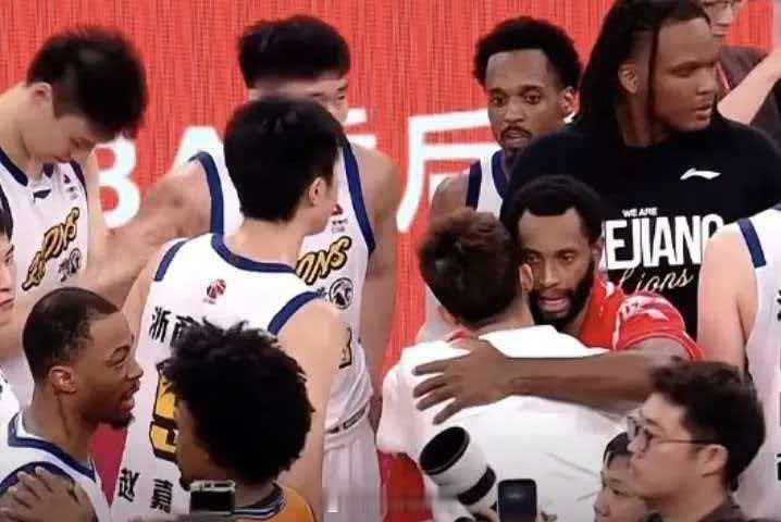 广厦三次输掉总决赛仅获一场胜利浙江广厦男篮队史共四次闯入CBA总决赛，除了202