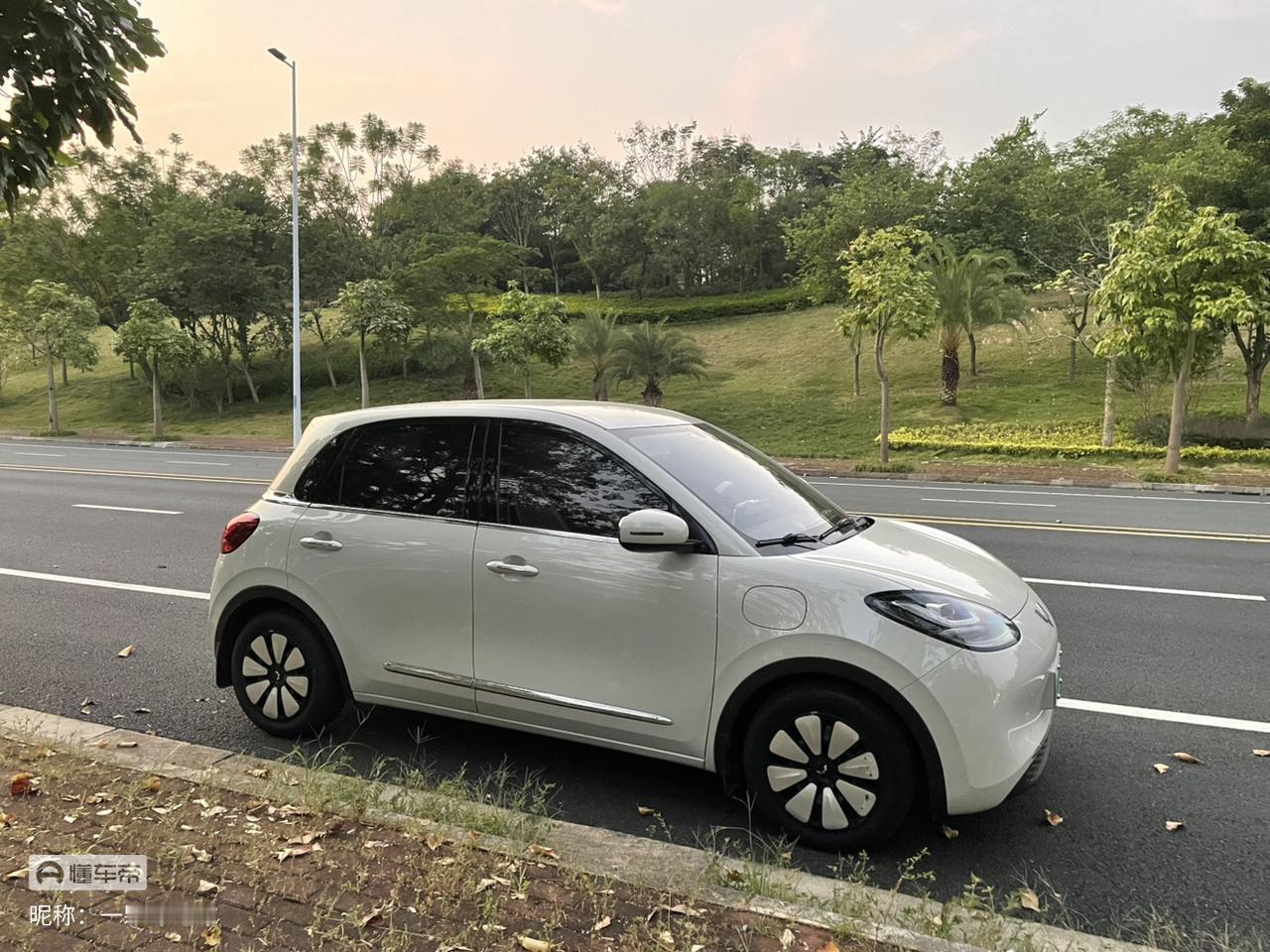 开五菱缤果想半年了，跑了将近4000公里，说说我的感受。

     外观长在我