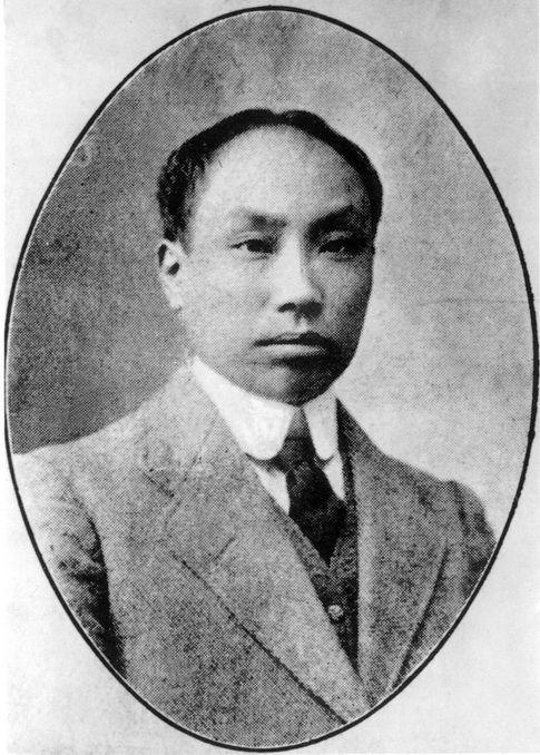 陈独秀的最后四年，就困在四川江津那个叫“石墙院”的地方，几乎是靠施舍活着。可这人