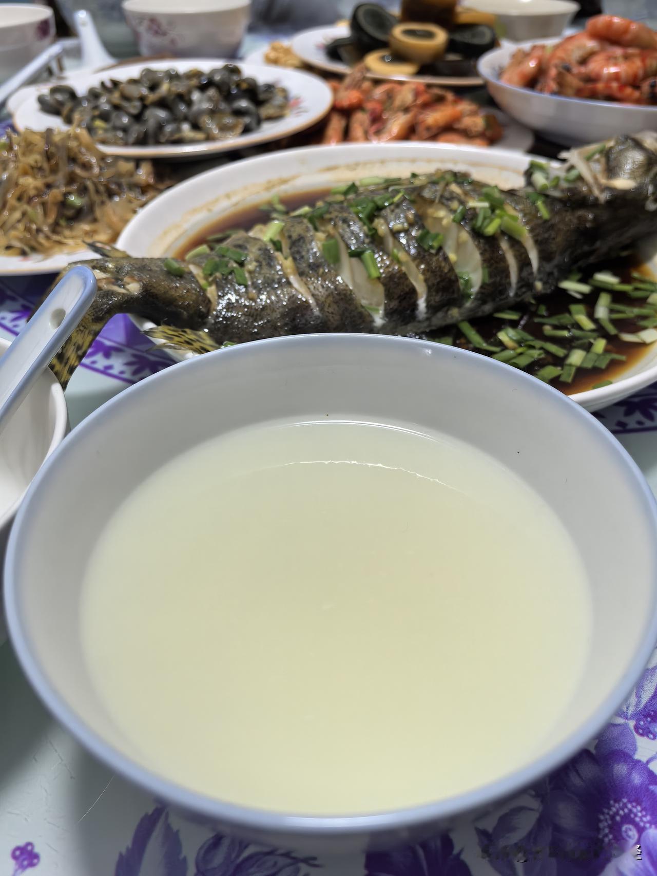 平时不喝酒，年夜饭弄一碗“南通特饮”，又感受到了儿时的味道。