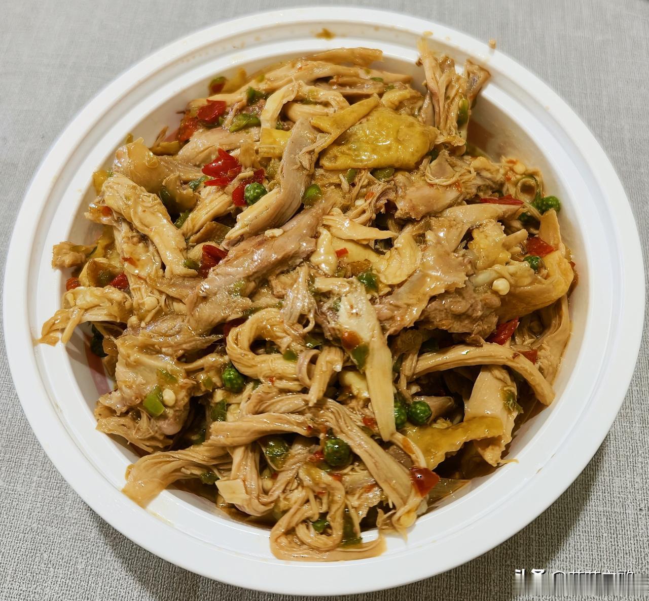 夏天的周末，就是给厨房放个假，给做饭人放个假，不要火辣辣的感觉，就要清清爽爽的感