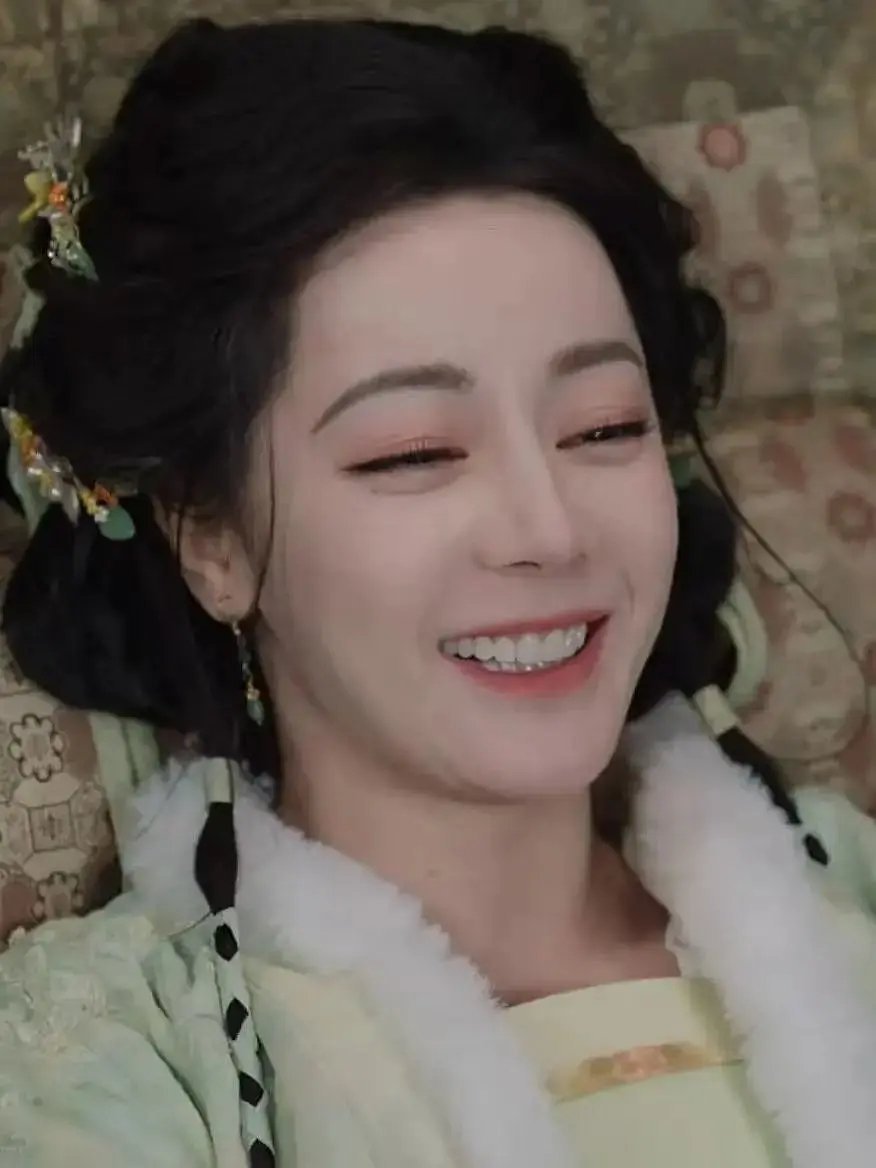 迪丽热巴剧里状态作何评价呢？ 