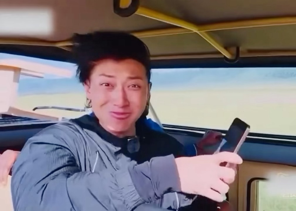代入追过他爱豆时期的粉丝真的会很崩溃…… 