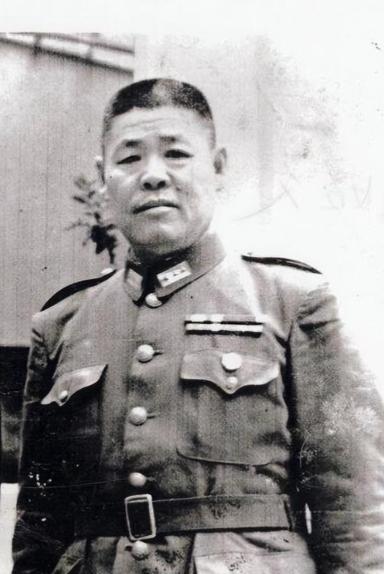 台儿庄战役打到关键时刻，国军近乎面临绝境，心理压力很大，这时李宗仁许了孙连仲一个