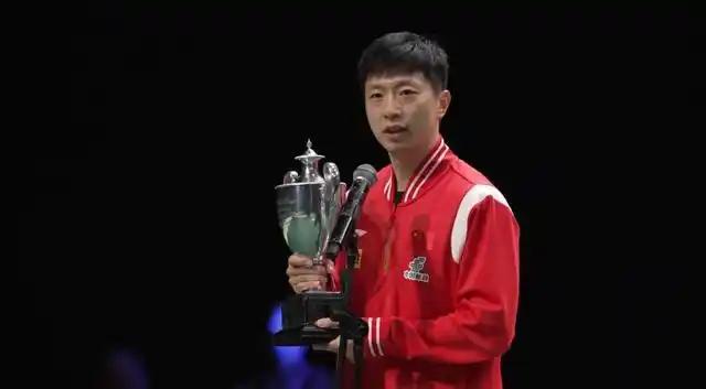 [熊猫]尘埃落定！4月23日，国际乒联在其成立百年庆典上正式宣布马龙成为乒坛历史