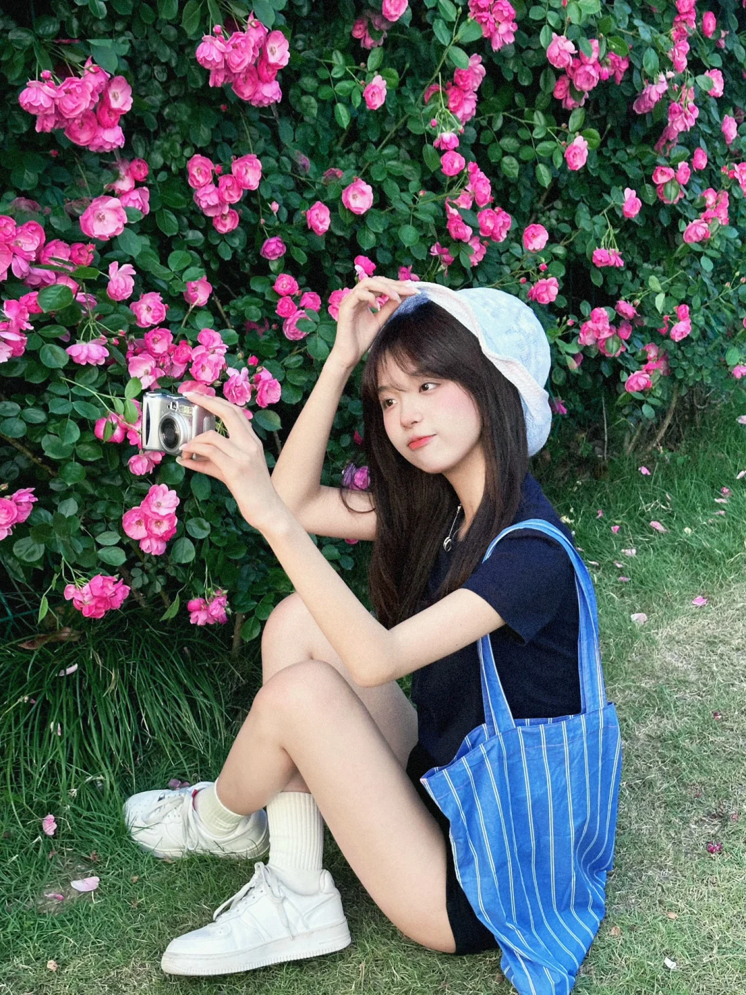 存一些和花花拍照的姿势🌸