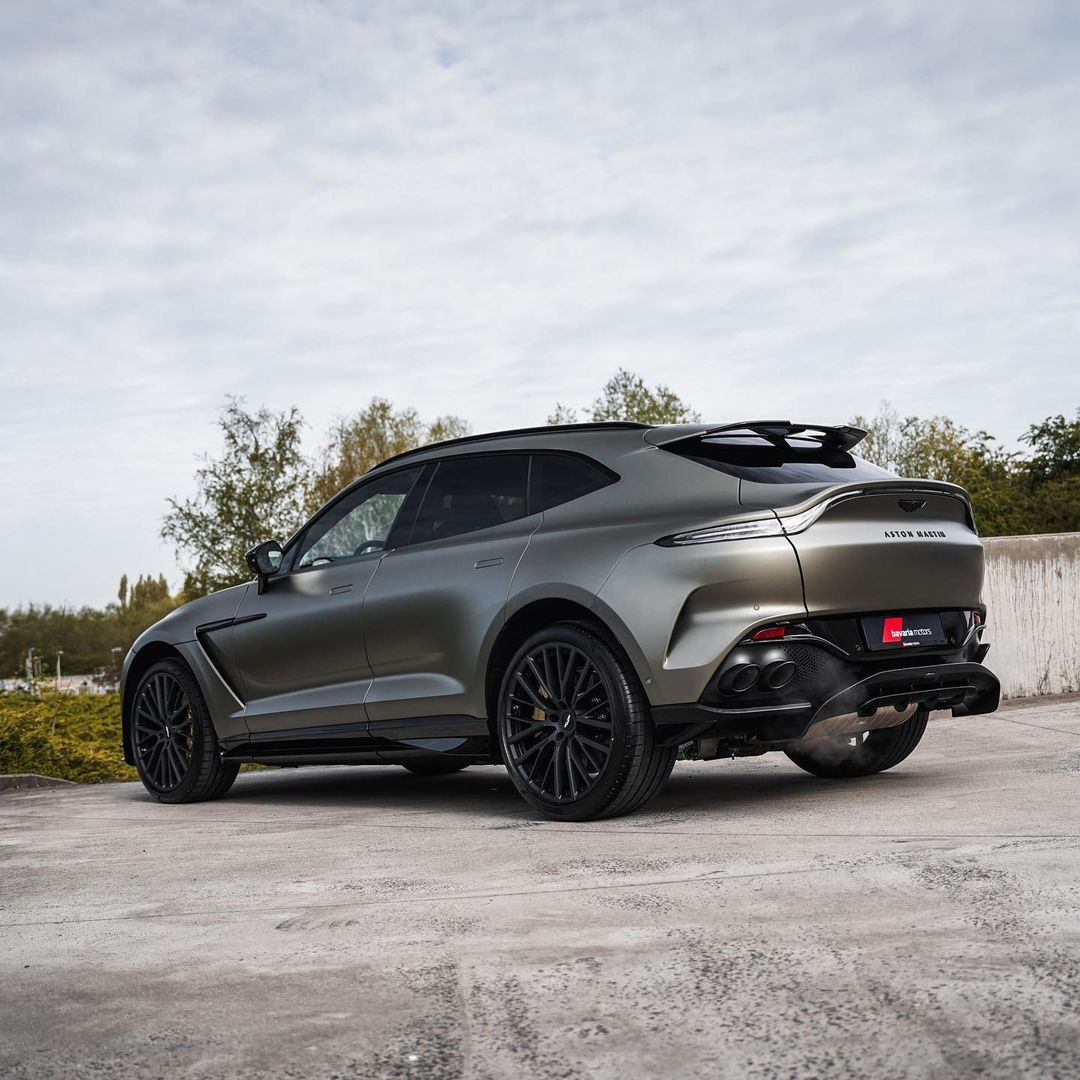 阿斯顿·马丁 DBX 707 ​​​