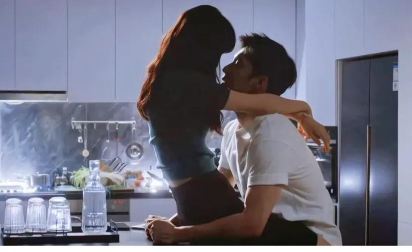 夫妻隔得远生出来的小孩会更聪明吗?
看到一个微博，一个小孩得基因病了，有人说最好