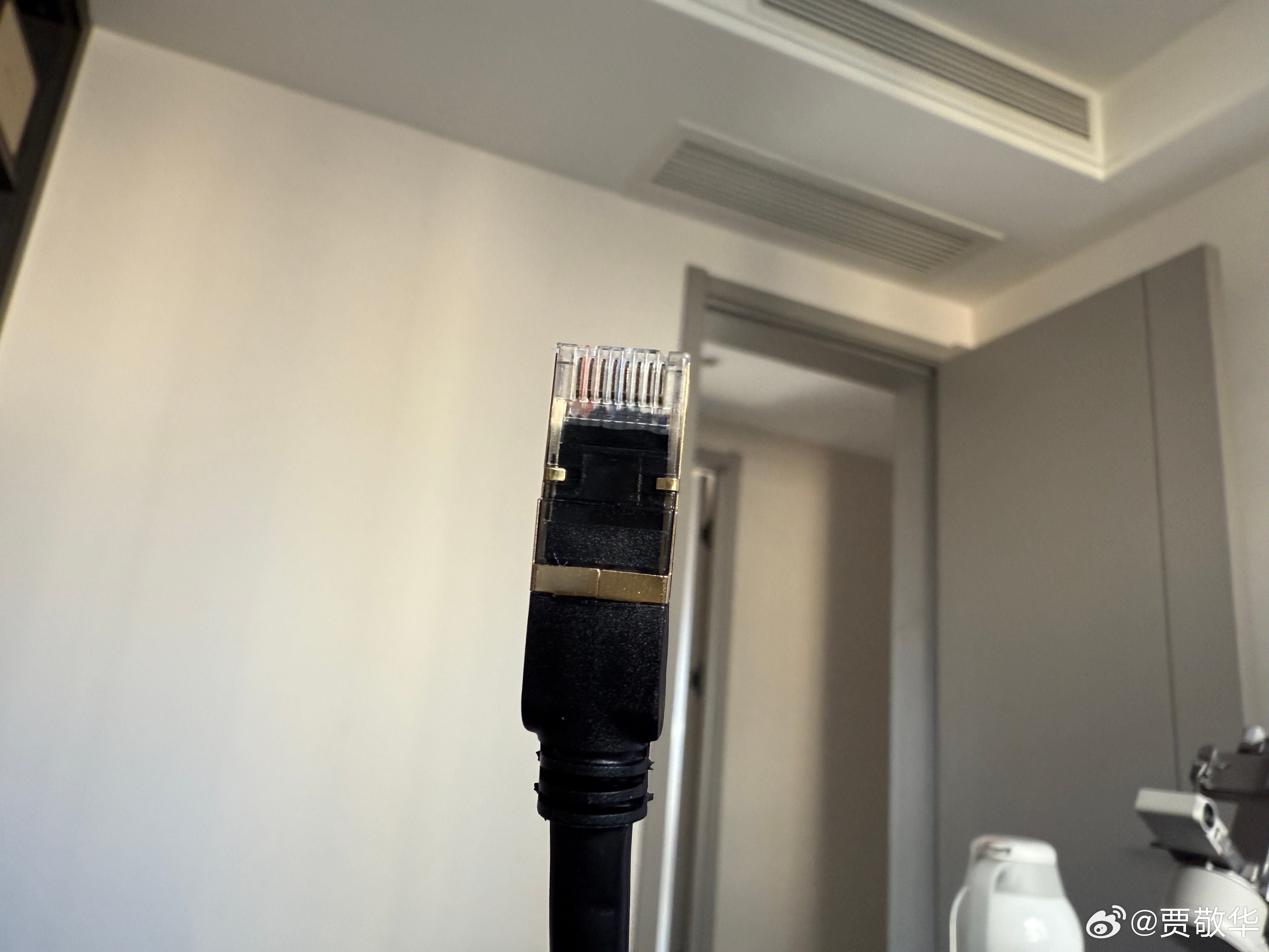 数码产品交流  同样是网线，1条六类网只要5块钱，这条七类网线要40多块钱，据说