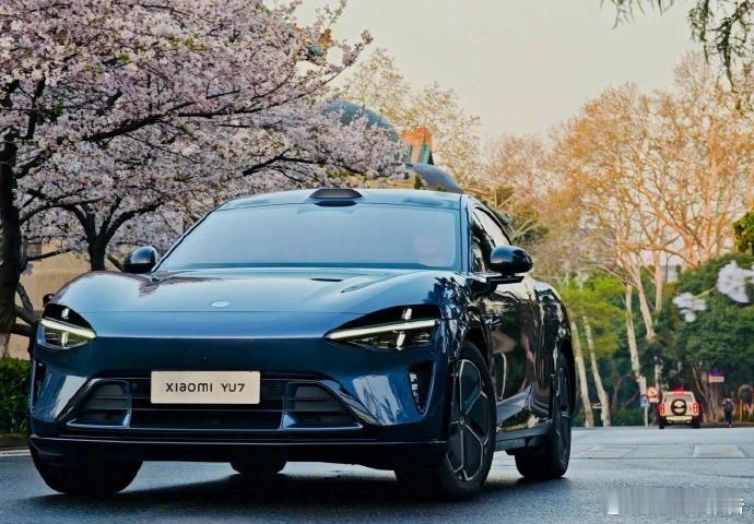 小米汽车交付周期再次缩短11月1日，新浪科技发布，小米汽车交付周期较原定周期再次