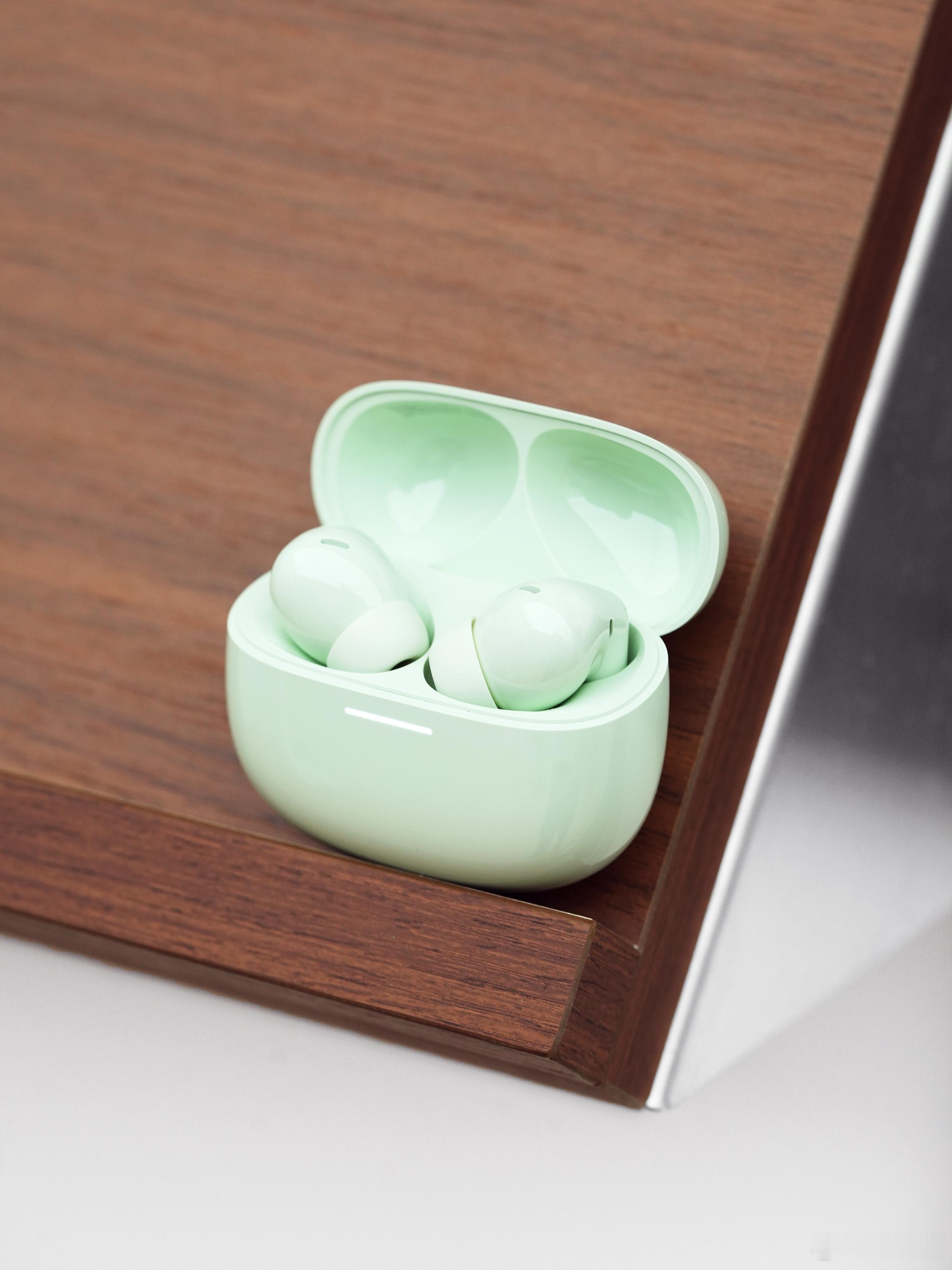 即将发布的REDMI Buds 8，试听之后最直观的感受就是：REDMI把更好的