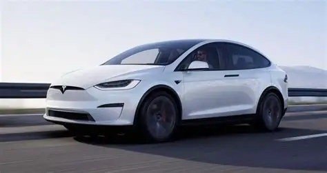 众所周知，国内的FSD属于中国特供版，看了特斯拉FSD的安全报告，是真挺想在国内