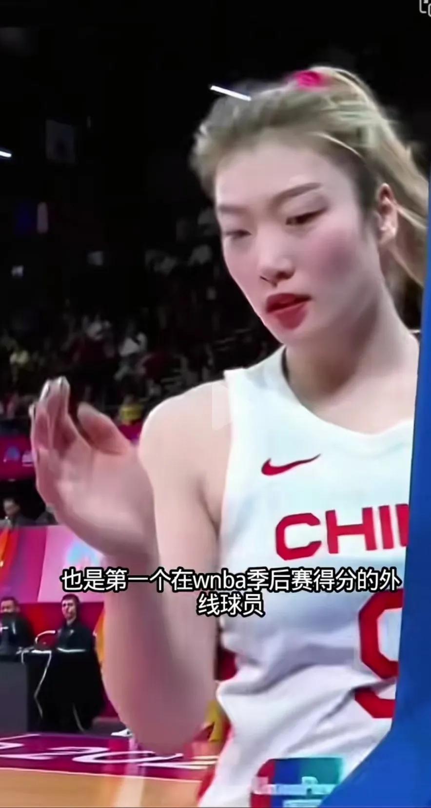 我就不明白，李梦这样一位能突，能投一员猛将，在国内拿过无数荣誉的球员，还进入WN