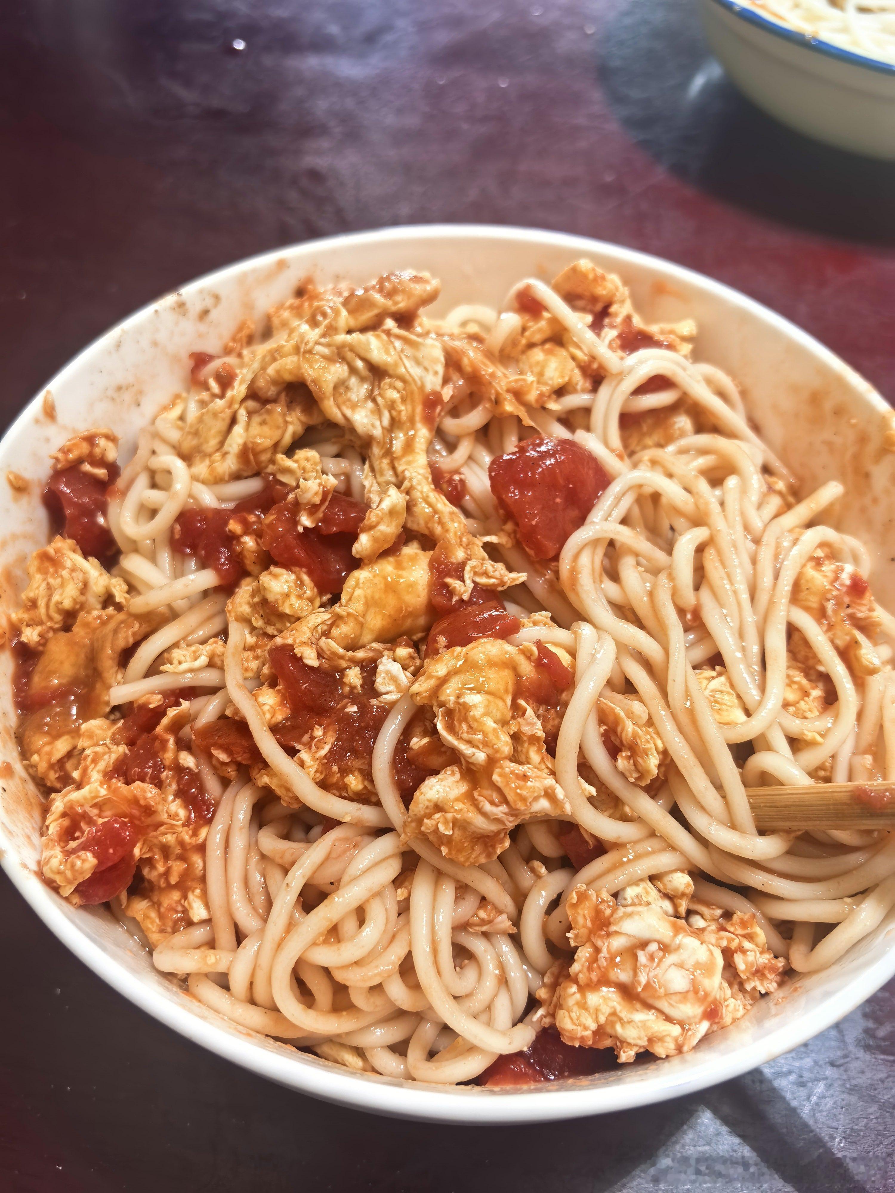 好好吃饭~ 
