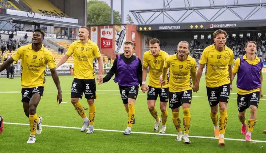 ⚽ 足球数据情报，希望对各位有所帮助欧冠杯 尤文图斯vs帕福斯 ⏰04:00观点