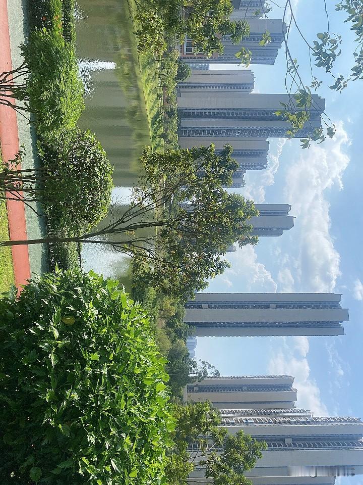 年年顺顺利利，求下联岁岁平平安安！不知这一句下联是否可行，还望老师们多多指导！