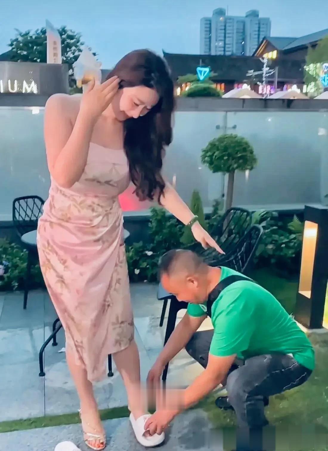 如此贴心的男人，那个女人不喜欢？？


