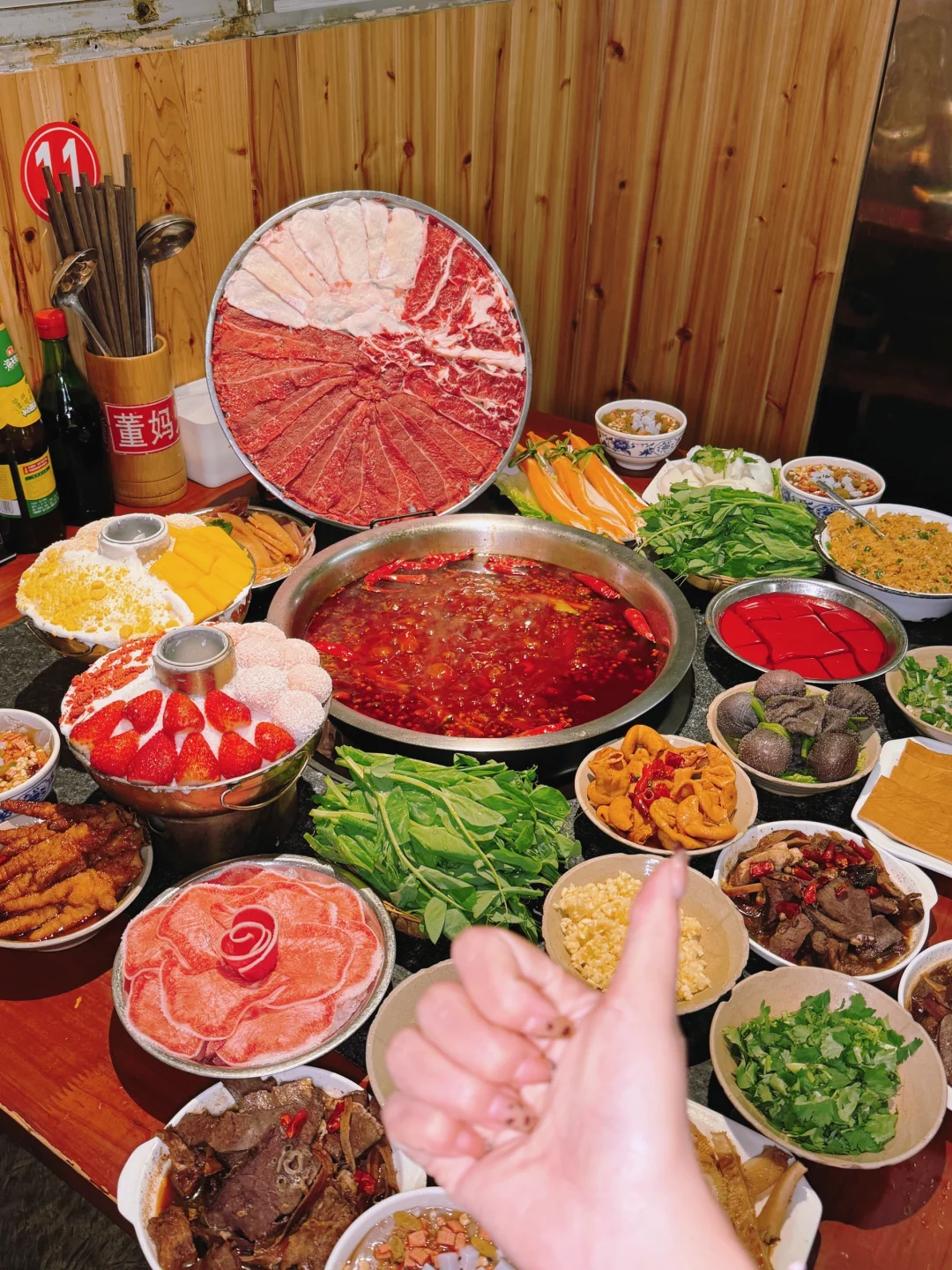 终于也是吃上了这口心心念念的重庆味道！ 本地朋友安利，店不在景区，但真...