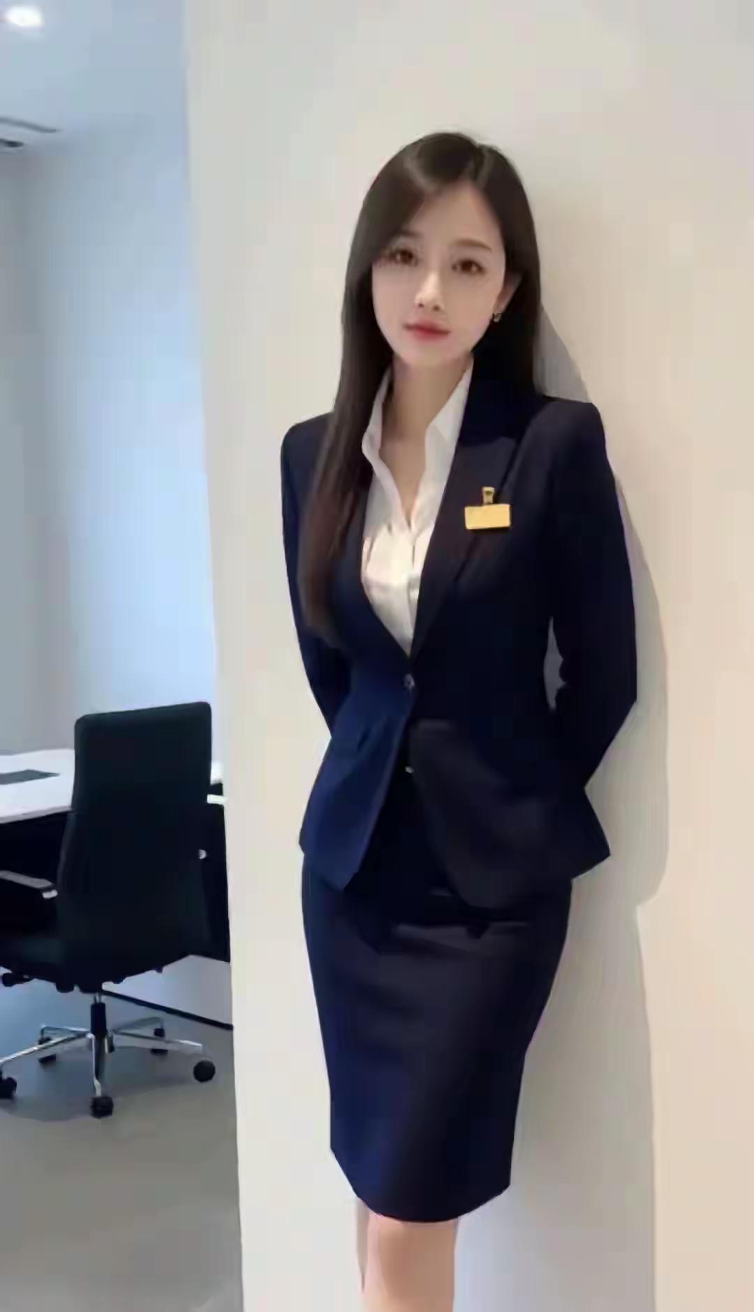 美女一位年龄两个数相加为9，你能猜出来吗？
