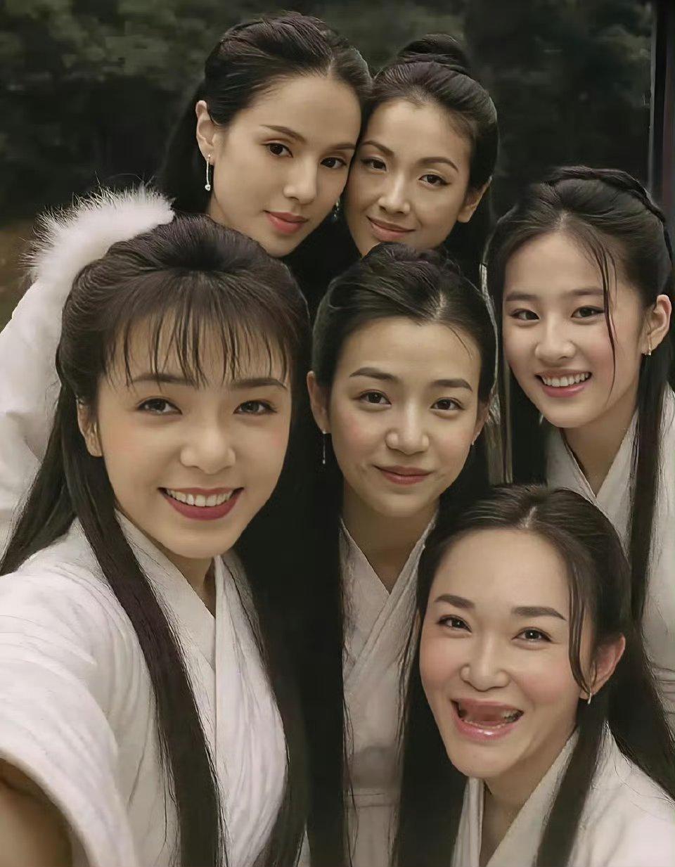 小龙女们…… ​​​