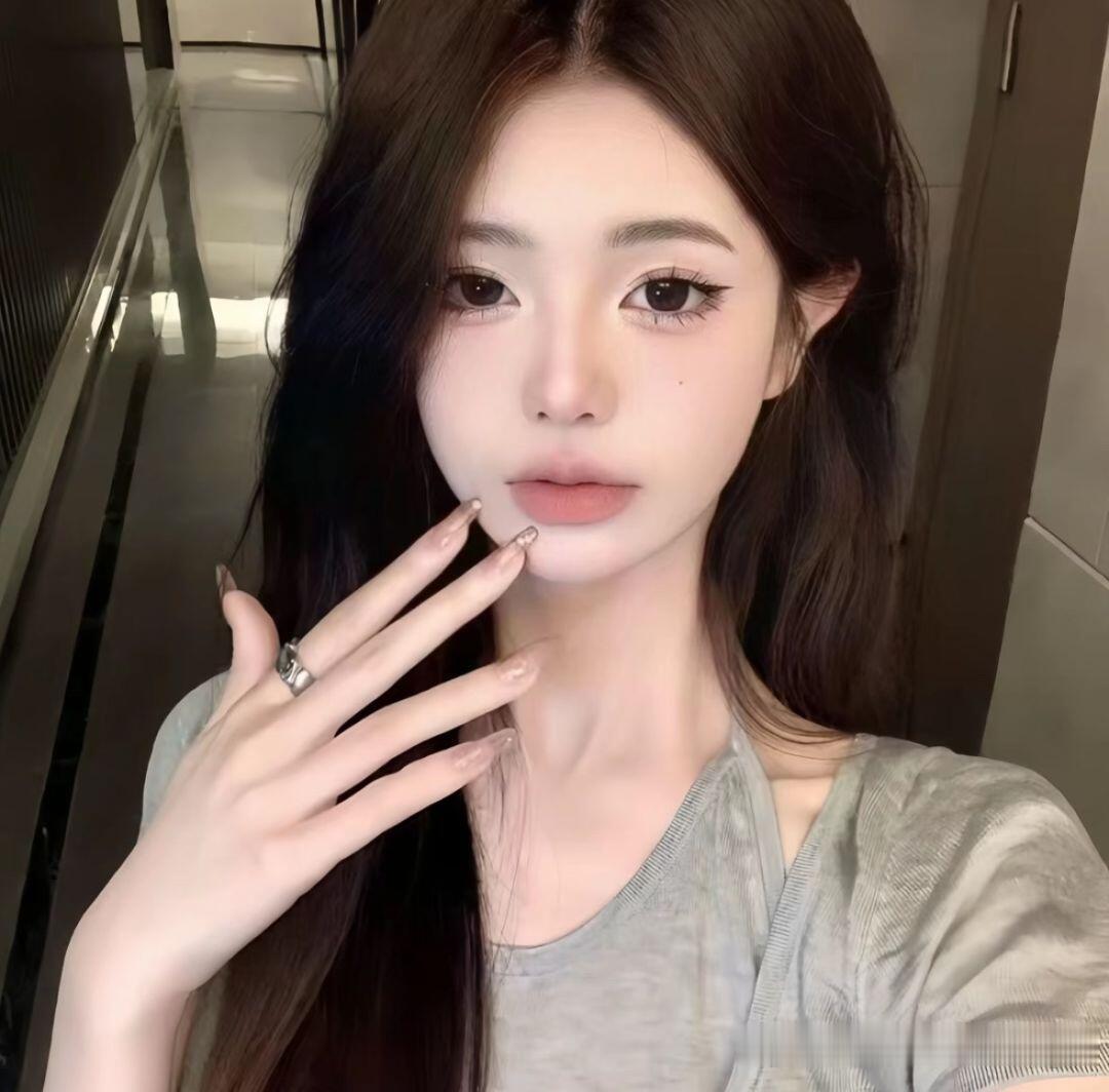 WeChat  ｜氛围感女生头像 
