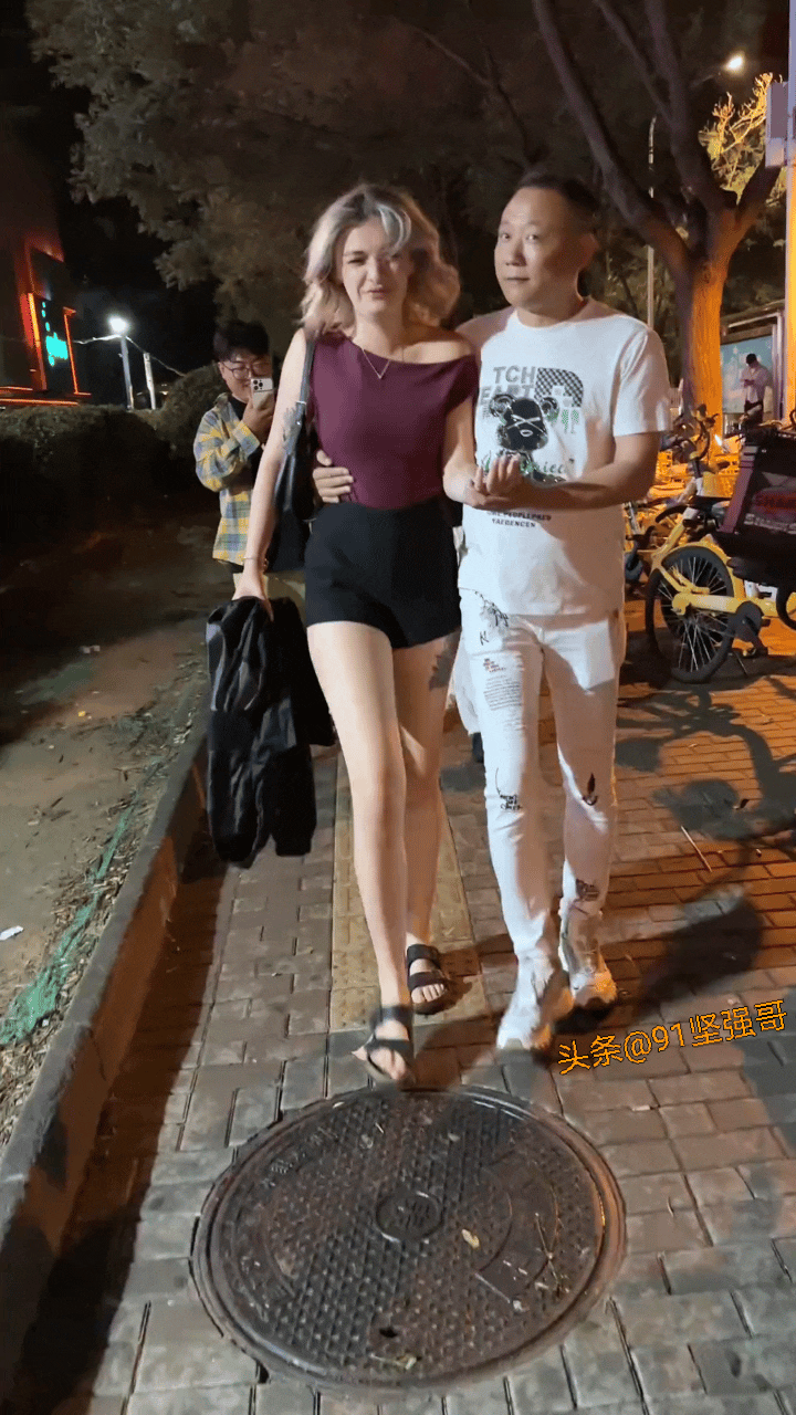 一看就知道大哥是有本事的人